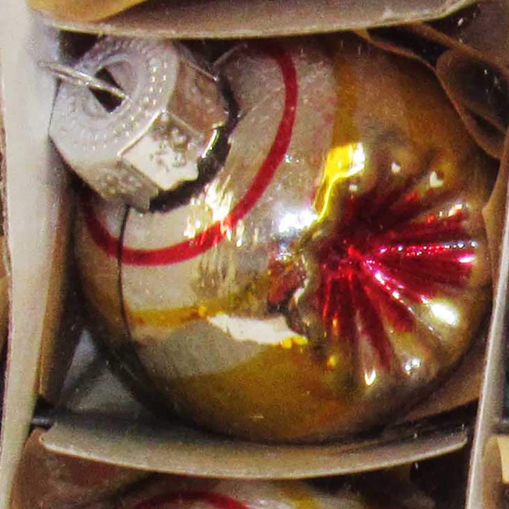 Kurt S. Adler Kurt Adler 30mm Solid and Reflector Glass Ball Set of 16 Ornament Set, 16 Piece
