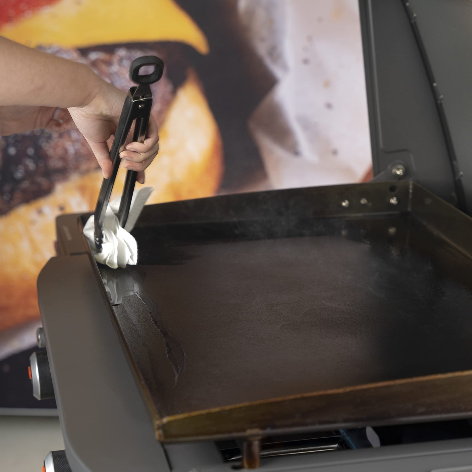 Blackstone 4146 Griddle Seasoning and Cast Iron Conditioner, White