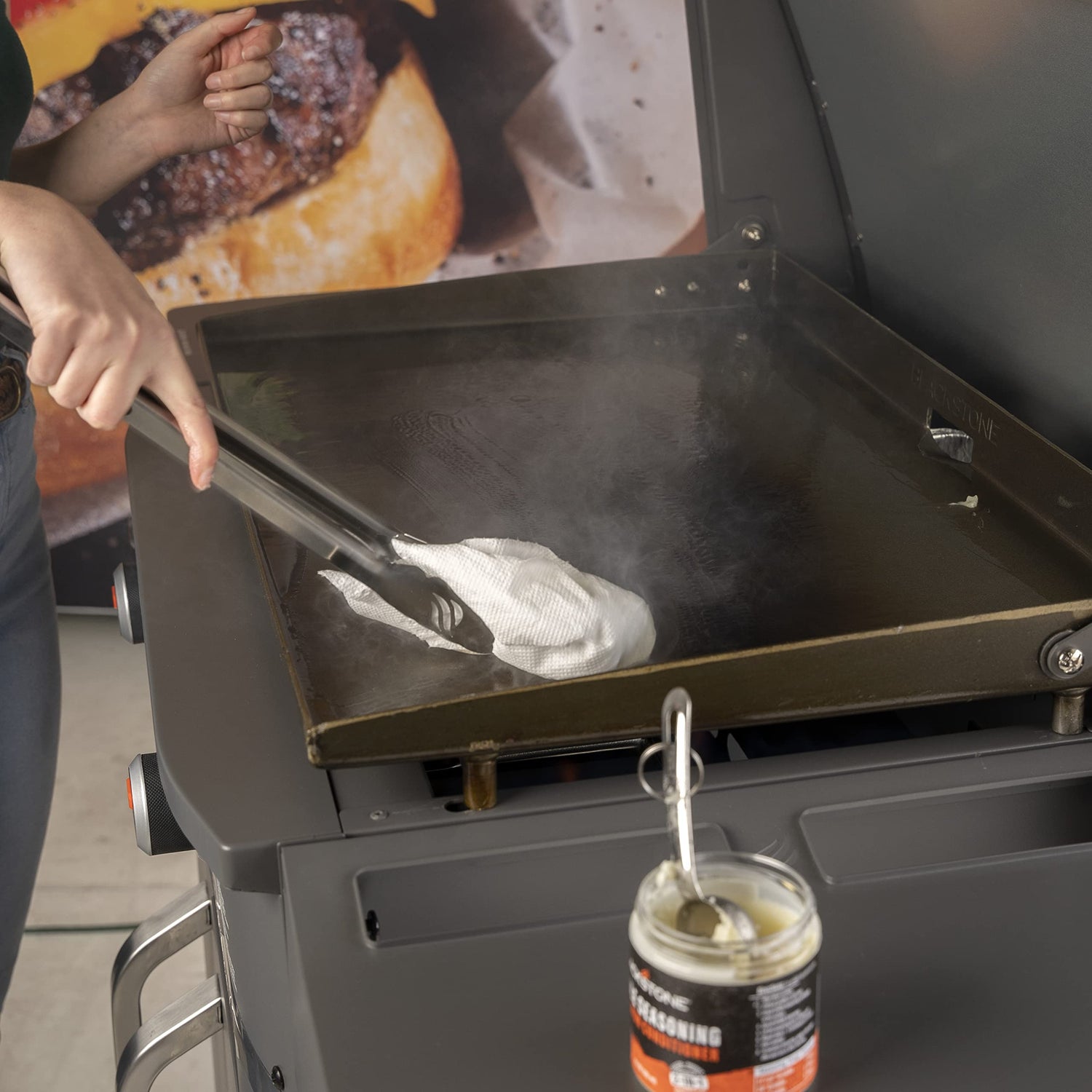 Blackstone 4146 Griddle Seasoning and Cast Iron Conditioner, White