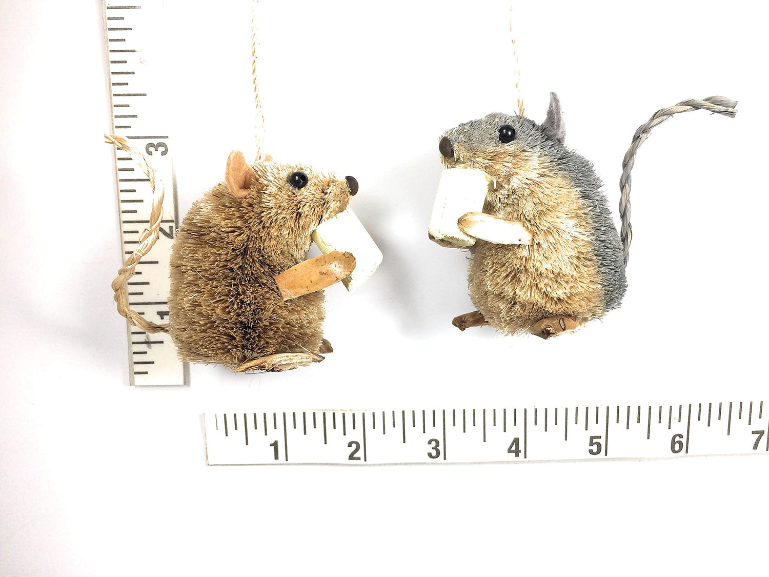 Kurt Adler 2.5-Inch Buri Sitting Mouse with Cheese Christmas Ornaments 2 Assorted