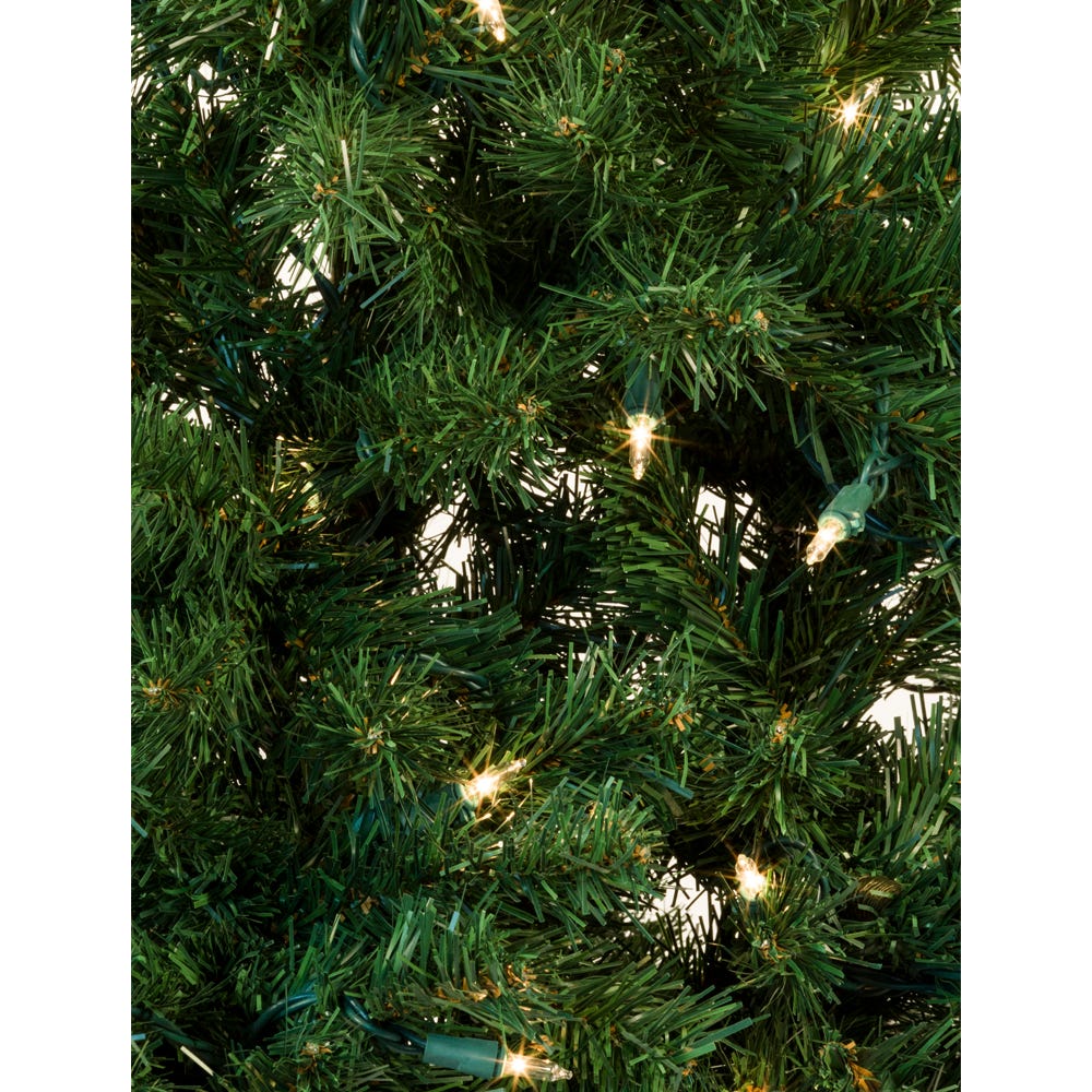 Kurt S. Adler 4' Pre-Lit Clear Incandescent Norway Pine Wall Tree