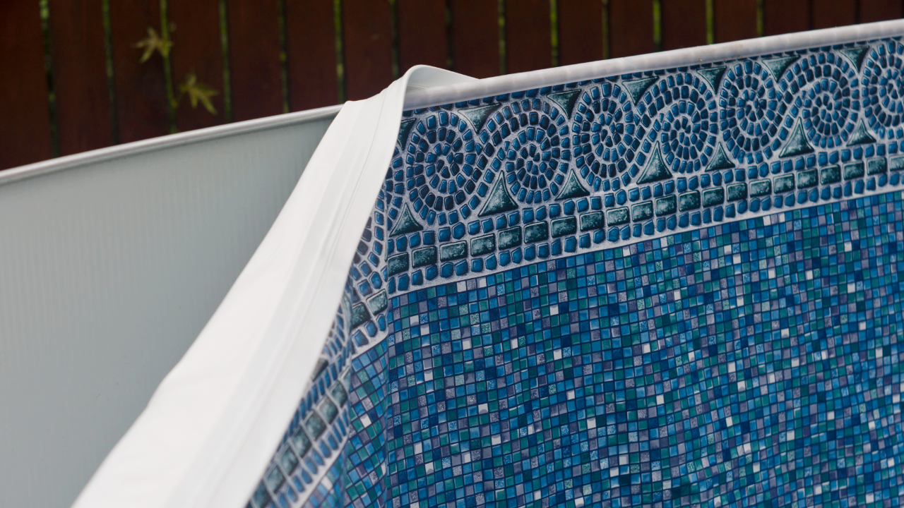 What Are Expandable Pool Liners?