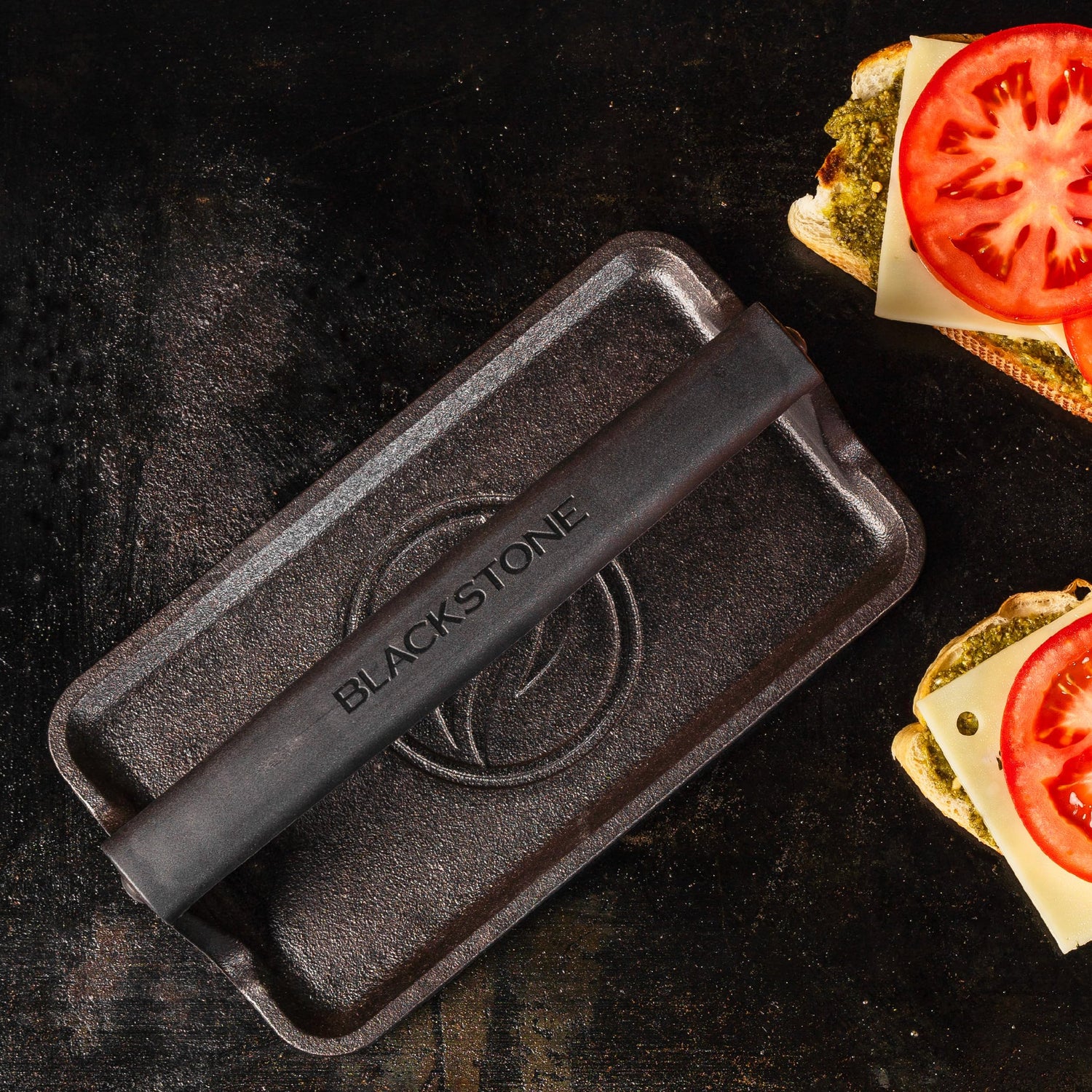 Blackstone 5553 Pre-Seasoned Cast Iron Griddle Press Medium Heavy Duty-Meat, Burger, Bacon, Steak, Panini, Sandwich, Sausage Heat Resistant Rubber Handle-10” x 5.5” (Rectangle), Black