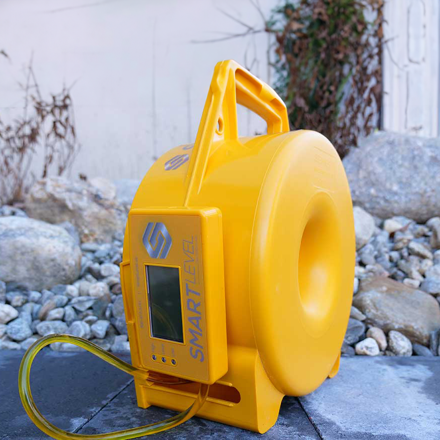 Smart Level | Standard Precision Construction Altimeter with Bluetooth, Carrying Case, Monopod, and App - 1/16" Accuracy