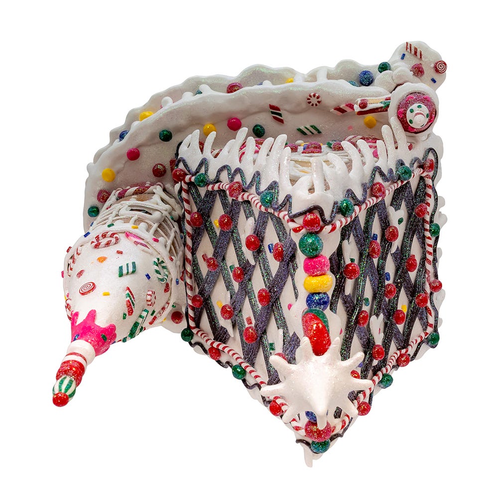 Kurt S. Adler 13“ Pre-Lit Claydough Gingerbread Inn with C7 Bulb