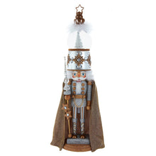 Kurt S. Adler 22“ Hollywood Nutcrackers™ Musical Gold & Silver Nutcracker With Water Globe