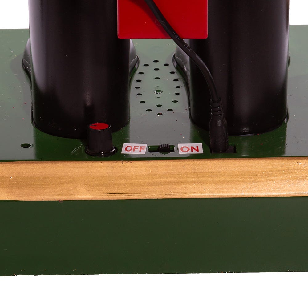 Kurt S. Adler 43“ LED Lighted Musical Collapsible Nutcracker