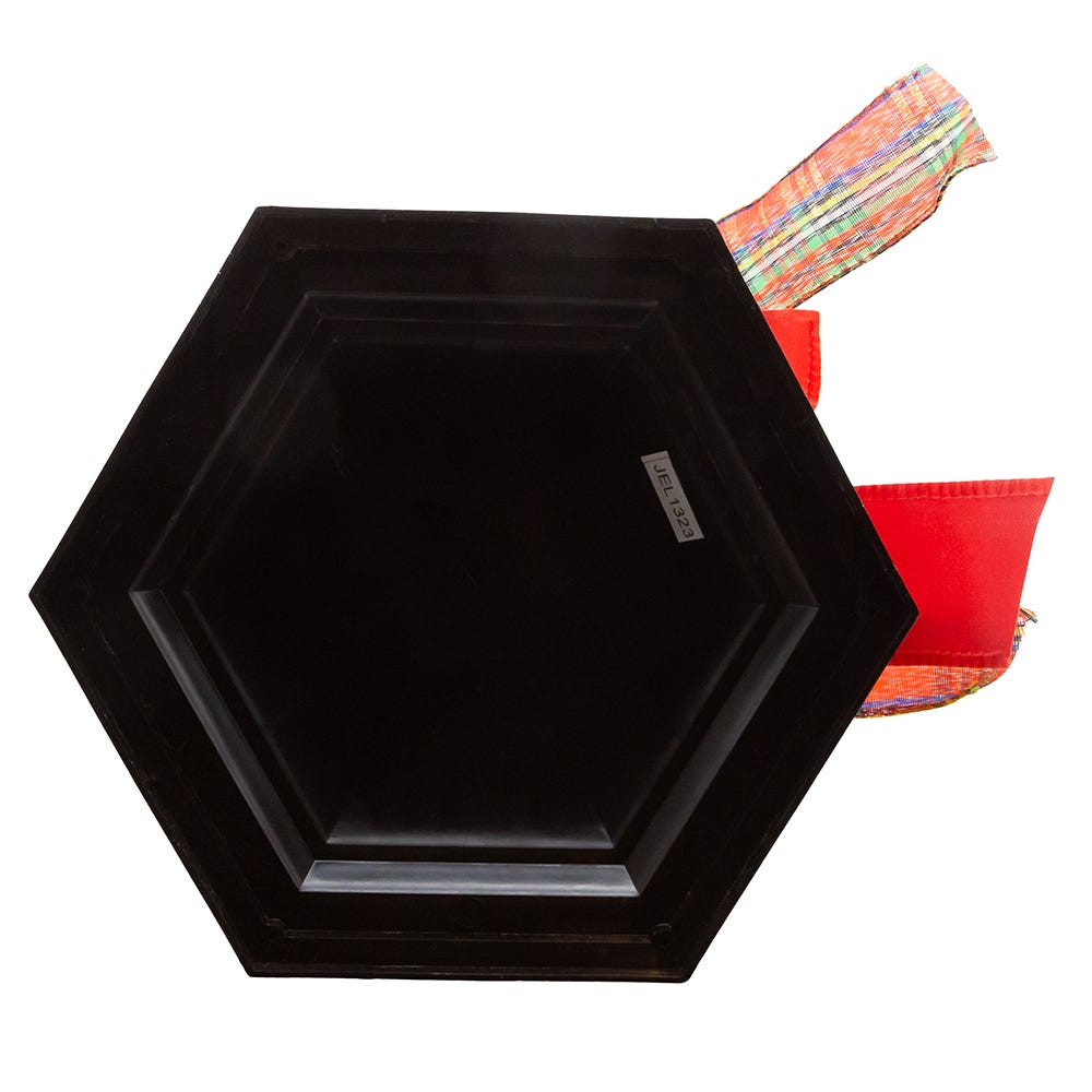 Kurt S. Adler 12“ Lighted Musical Santa Lamp Post With Snow Effect