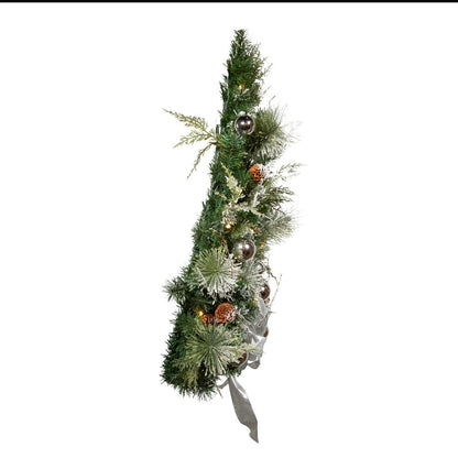 Kurt S. Adler 26“ Battery Operated Pre-Lit Warm White LED Pinecone Wall Tree