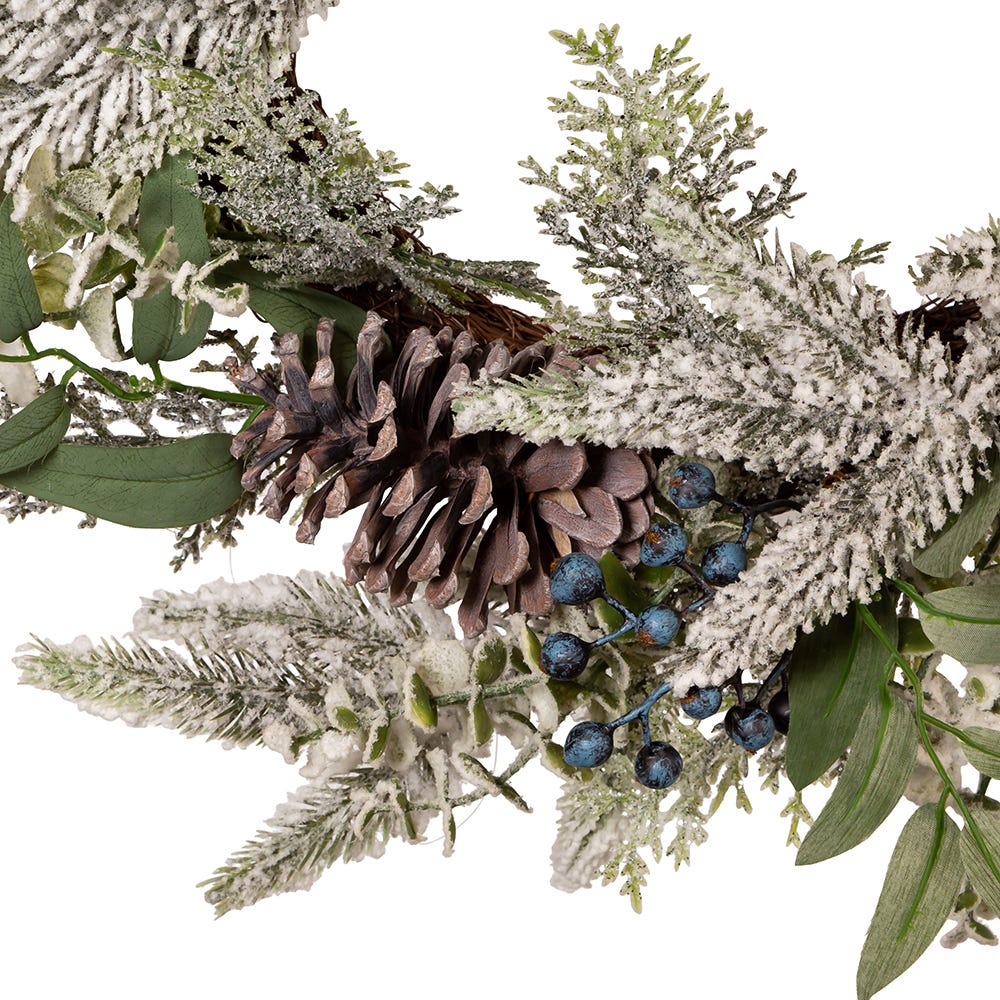 Kurt S. Adler 24“ Un-Lit Decorated Green Flocked Rattan Wreath With Blueberries